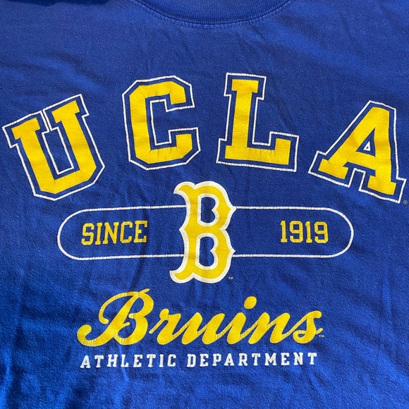 ☀️ UCLA Bruins College Tee 2 Shirt Mens Size XXL Bundle - Picture 2 of 4